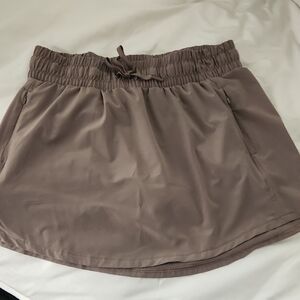 All in Motion Brown Elastic Waist Skort Medium